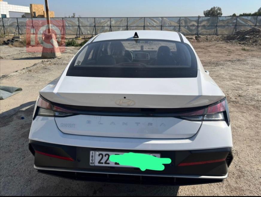 هیوندای ئەلەنترا